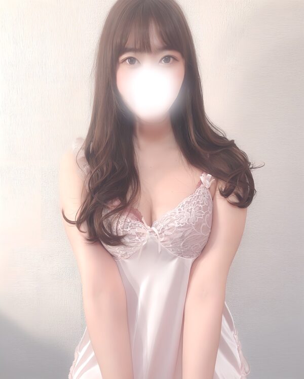 三上ももか